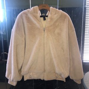 WHITE CREAM FUR COAT